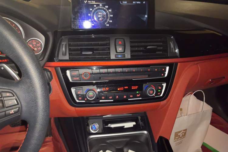 Used BMW 4 Series 2014 428i xDrive Convertible Design Package Edition
