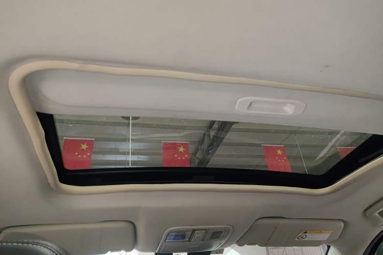 Used Dongfeng Fengon S560 2018 1.8L CVT Urban Model 5 Seats Headliner