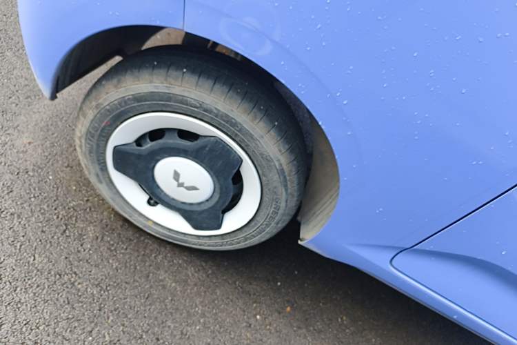 Used Wuling Hongguang MINIEV 2024 3rd Generation 170 km Right Rear Wheel Hub