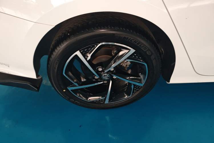 Used MG 5 2021 300TGI DCT Elegant Luxury Edition