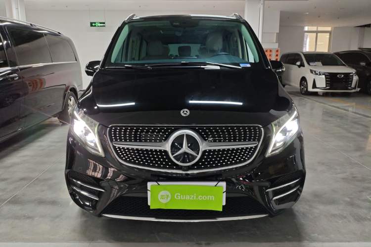 Used Mercedes-Benz V-Class 2022 V 260 L Long-wheelbase Luxury Edition