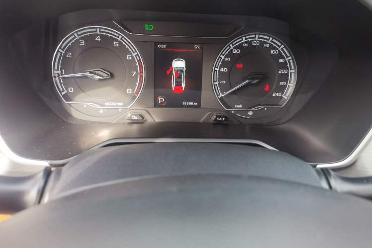 Used Geely Auto Vision X6 2020 1.4T CVT Luxury Edition Odometer Close Up