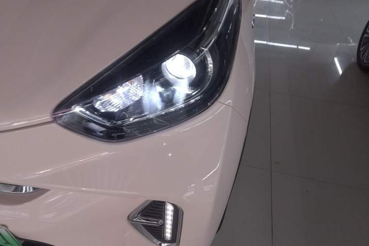 Used Chery New Energy Little Ant 2022 Sweet Pink Edition Half-Sugar Version Lithium Iron Phosphate 29.2 kWh 30 kW 301 km Left Front Headlight