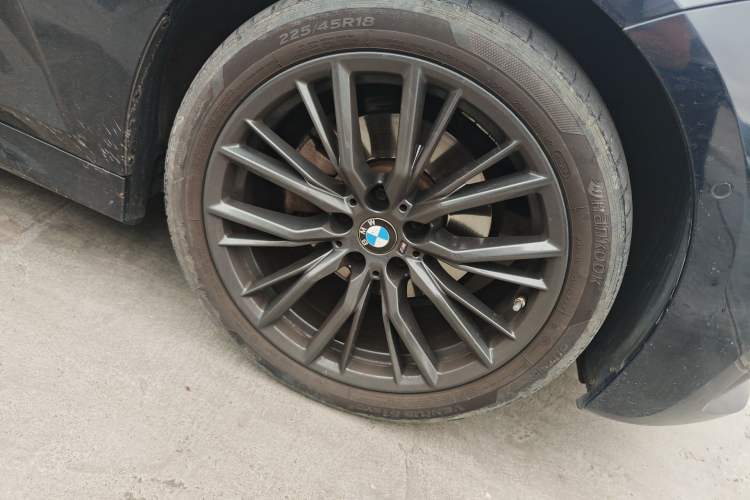 Used BMW 3 Series 2022 325Li M Sport Night Edition Package Right Front Wheel Hub