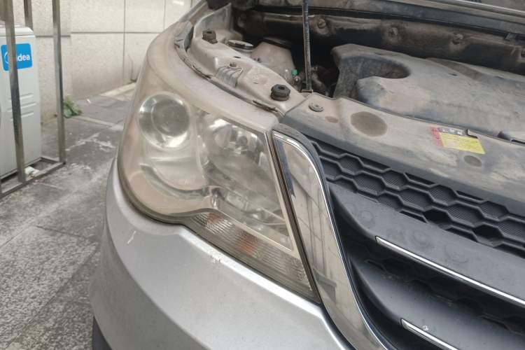 Used Baojun 730 2014 1.5L manual standard trim 7 seats