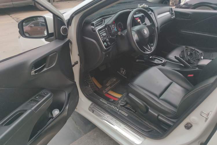 Used Honda Gienia 2017 1.5L CVT Comfort Version Driver Seat