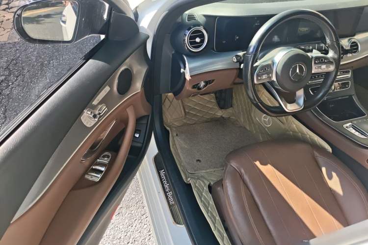 Used Mercedes-Benz E-Class 2019 E 260 Sport Edition 4MATIC
