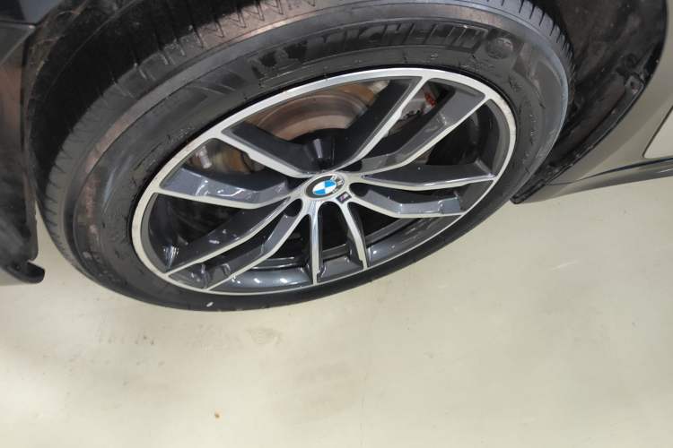 Used BMW 5 Series 2022 Second Facelift 525Li M Sport Package
