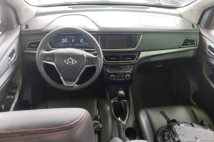 Used CHANGAN KAICHENG Oushang A600 2016 1.5L Manual Elite 7-Seater
