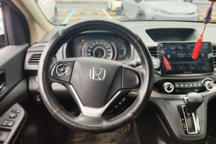 Used Honda CR-V 2016 2.0L two-wheel drive Urban Edition Steering Wheel
