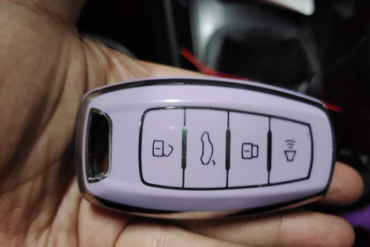 Used Haval H2s 2017 Blue Label 1.5T Manual Elite Model Vehicle Key