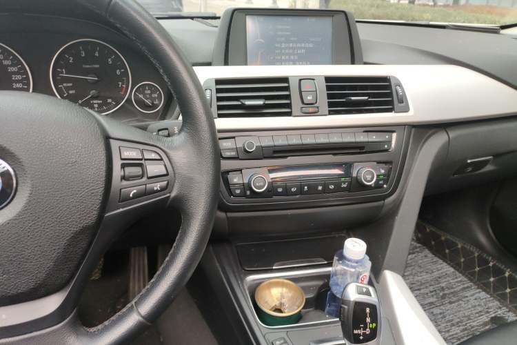 Used BMW 3 Series 2014 320i Sport Edition