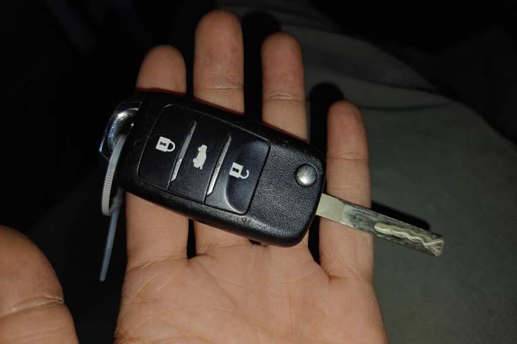 Used CHANGAN OSHAN Benni E-Star 2022 Qingxin Edition Colorful Model Lithium Iron Phosphate Vehicle Key