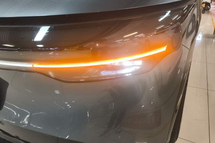 Used Zeekr 7X 2025 75 kWh Rear-Wheel Drive Intelligent Driving Version Left Front Headlight