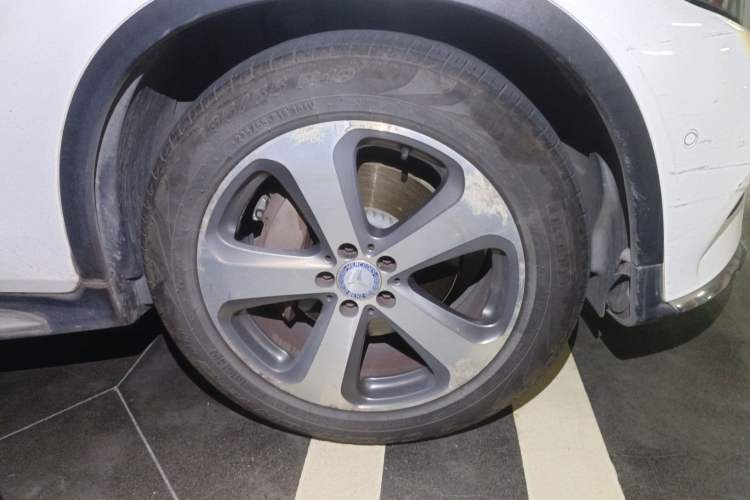 Used Mercedes-Benz GLC 2017 GLC 260 4MATIC Luxury Model