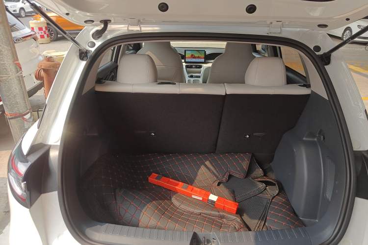 Used Geely Galaxy Geome 2025 310km Youth Edition Trunk