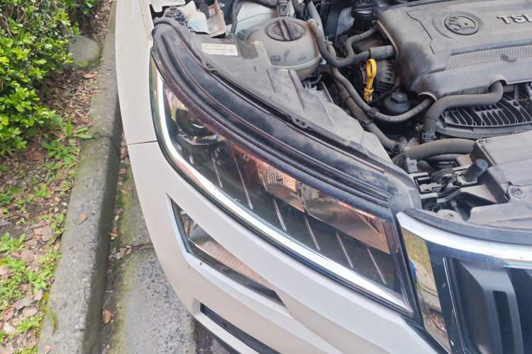 Used Skoda Kodiaq 2018 TSI330 5-Seater Two-Wheel-Drive Standard Edition Right Front Headlight