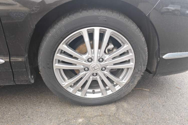 Used Honda Elysion 2016 2.4L Classic Edition Exterior 4