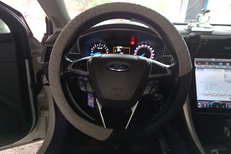 Used Ford Mondeo 2013 1.5L GTDi180 Fashion Edition Steering Wheel