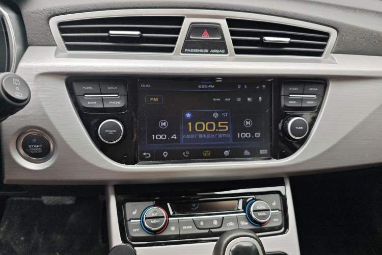 Used Geely Auto Emgrand X7 Sport 2016 1.8TD Automatic ZhiZun Version
