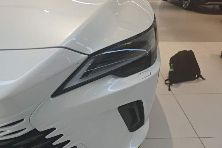 Used Lexus RX 2026 Model 350h Four-Wheel-Drive Chunxiang Edition
