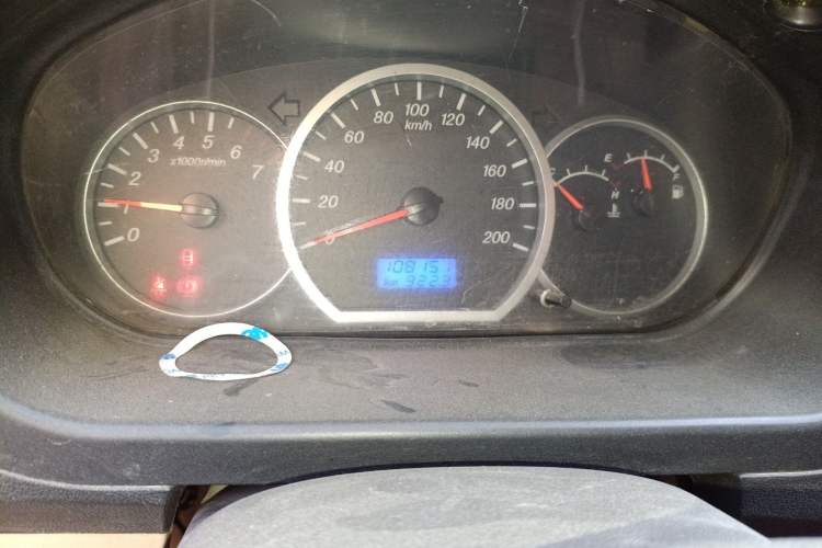 Used Wuling Hongguang 2010 1.4L Luxury Model Odometer Close Up
