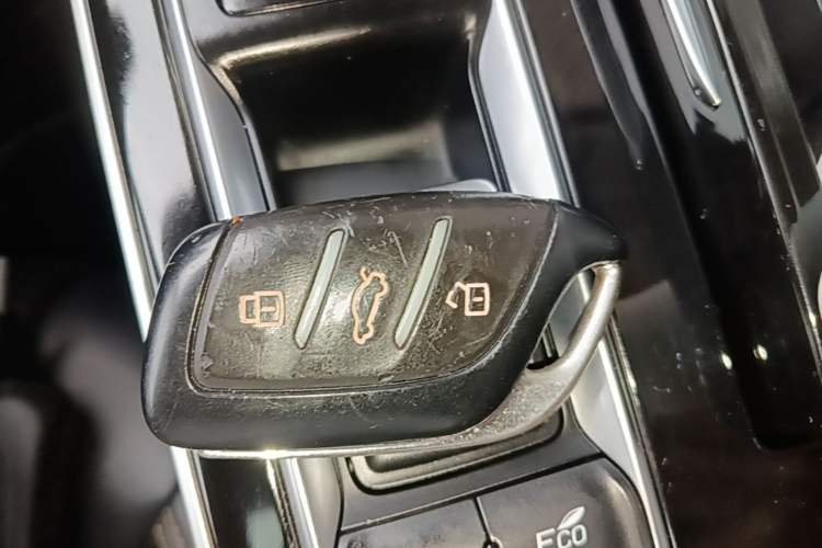 Used Roewe i6 MAX 2020 300TGI Automatic "Swell Cool Smart Drive" Edition