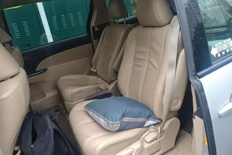 Used Toyota Previa 2012 2.4L 7-Seater Standard Edition
