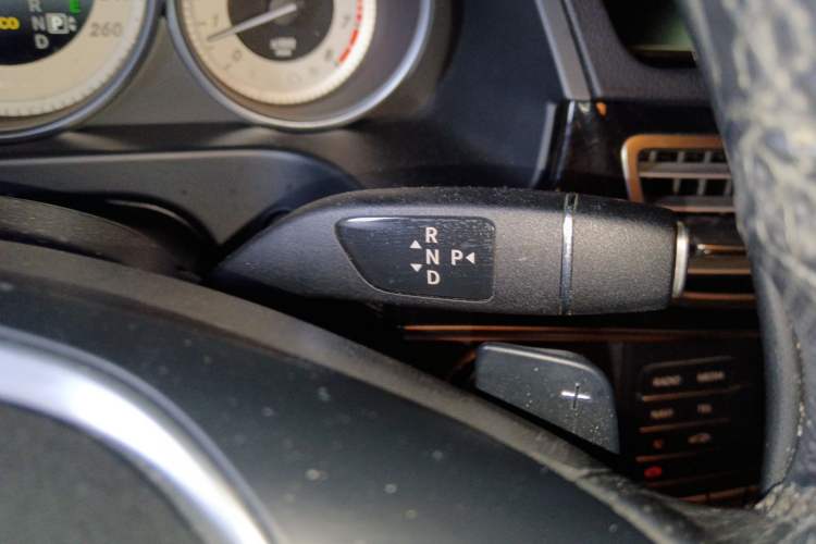 Used Mercedes-Benz E-Class 2015 Facelift E 200 L Sport Edition Gear Lever