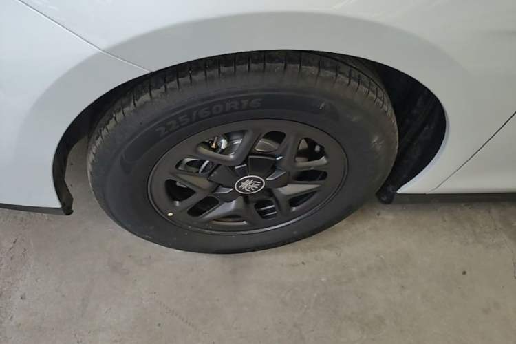 Used BYD Qin PLUS 2025 DM-i Smart Drive 55KM Leading Model

