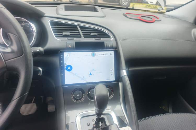 Used Peugeot 3008 2015 2.0L Automatic Classic Edition
