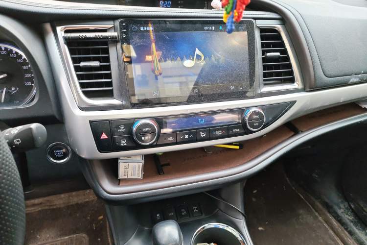 Used Toyota Highlander 2018 2.0T Four-Wheel Drive Luxury Edition 7 Seats China V Emission Standard