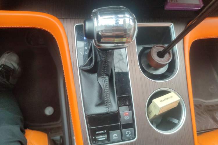 Used Toyota Granvia 2023 2.5L Hybrid Comfort Edition