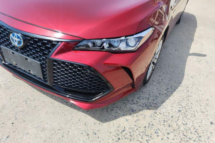 Used Toyota Avalon 2019 Dual-Engine 2.5L XLE Prestige Version China V Standard
