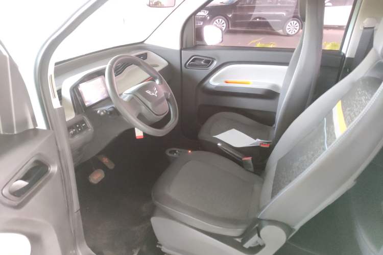 Used Wuling Hongguang MINIEV 2021 Macaron Premium Model – Lithium-NMC Left Front Seat