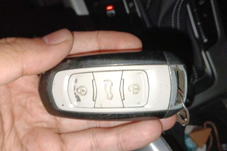 Used Geely Auto Emgrand X7 Sport 2016 1.8TD Automatic Smart Connectivity Version
