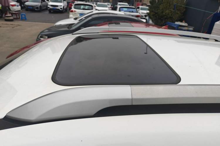 Used GAC Trumpchi GS4 2017 200T Manual Two-Wheel Drive Luxury Edition
