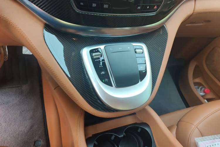 Used Mercedes-Benz V-Class 