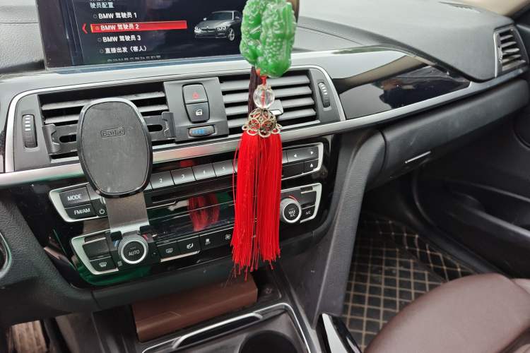 Used BMW 3 Series 2019 320Li Fashion Model
