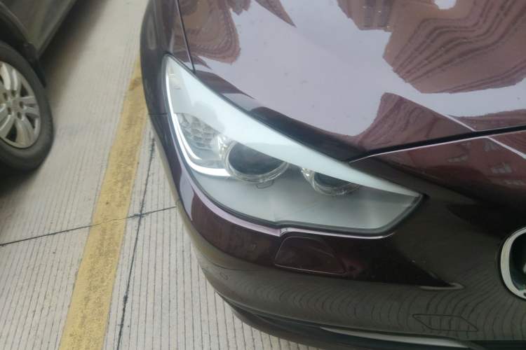 Used BMW 5 Series GT 2015 528i Leading Model
