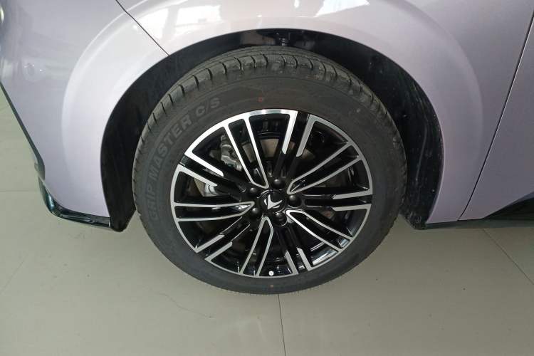 Used ARCFOX T1 2025 Model 425 PLUS