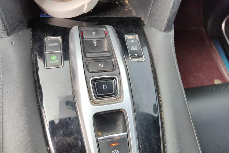 Used Honda UR-V 2017 370TURBO Four-Wheel Drive Prestige Edition China V Gear Lever