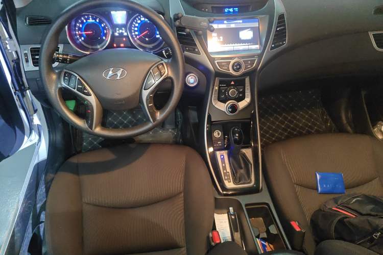 Used Hyundai Elantra (5th Generation / Langdong) 2016 1.6L Automatic Prestige Model