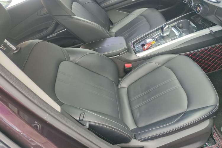 Used EXEED Lingyun 2019 1.6T Two-Wheel-Drive Platinum Edition
