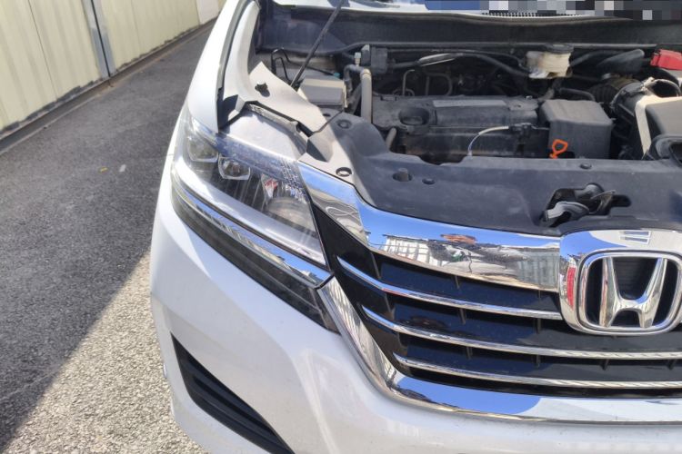 Used Honda Elysion 2016 2.4L Style Edition Right Front Headlight