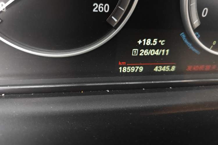 Used BMW 5 Series 2017 520Li Elegant Edition Odometer Close Up