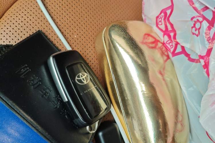 Used Toyota Camry 2021 2.0G Luxury Edition Interior 1