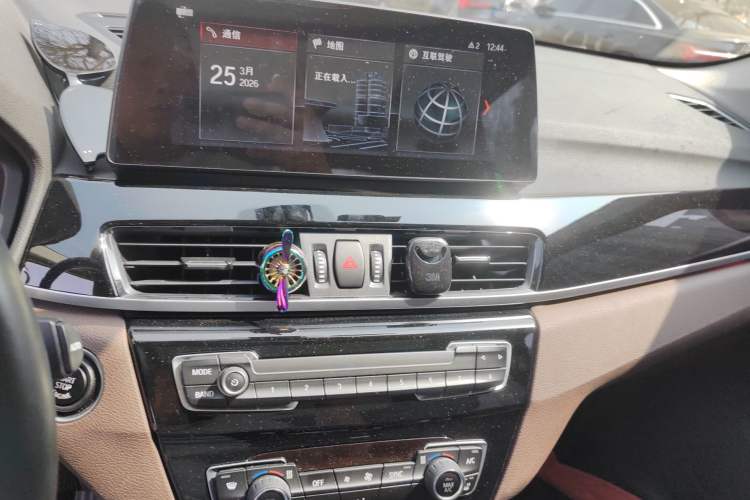 Used BMW X1 2020 sDrive20Li Premium Edition Audio And AC Panel