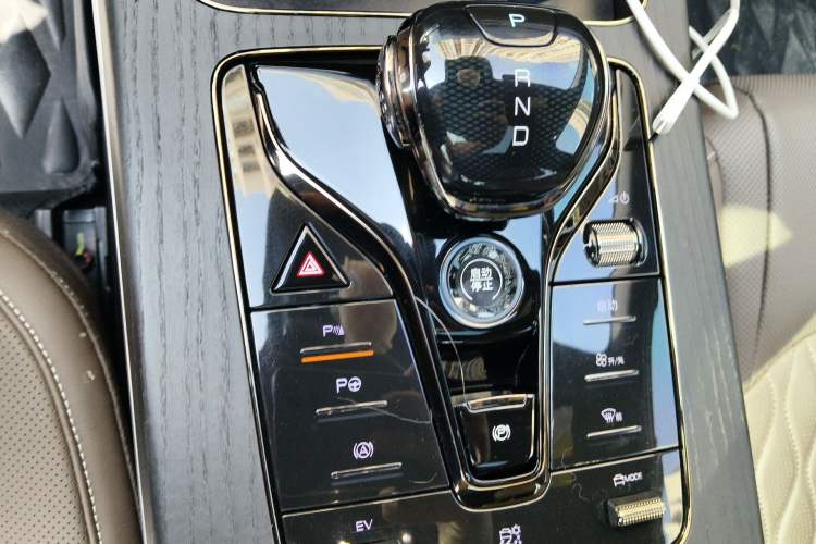 Used BYD Han 2023 DM-i Champion Edition 200KM Flagship Model