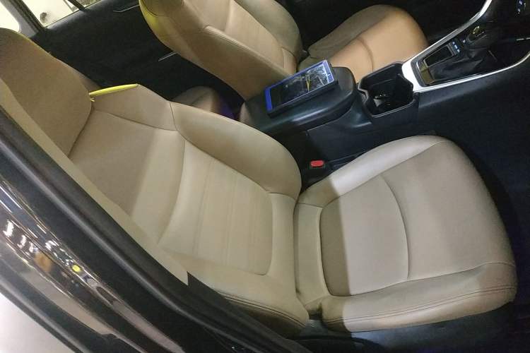 Used Toyota RAV4 2021 2.0L CVT Two-Wheel Drive Fashion Edition